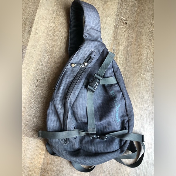 Patagonia Sling Bag Gray Hiking Camping - Picture 1 of 11